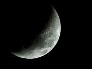 LUA em 09 de abril de 2011. Crescente no sexto dia.