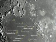 As pequenas crateras do MARE HUMORUM.