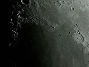 Cratera POSIDONIUS, através de uma fina camada de nuvens em 25/06/2012.