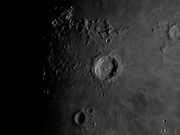 A proeminente cratera COPERNICUS em 26/08/2012, 22h19m.