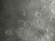 A minúscula cratera Archimedes T.