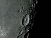 A destacada cratera LANGRENUS em 11/09/2014.