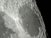 MARE CRISIUM - único mar com lavas cercadas do lado visível